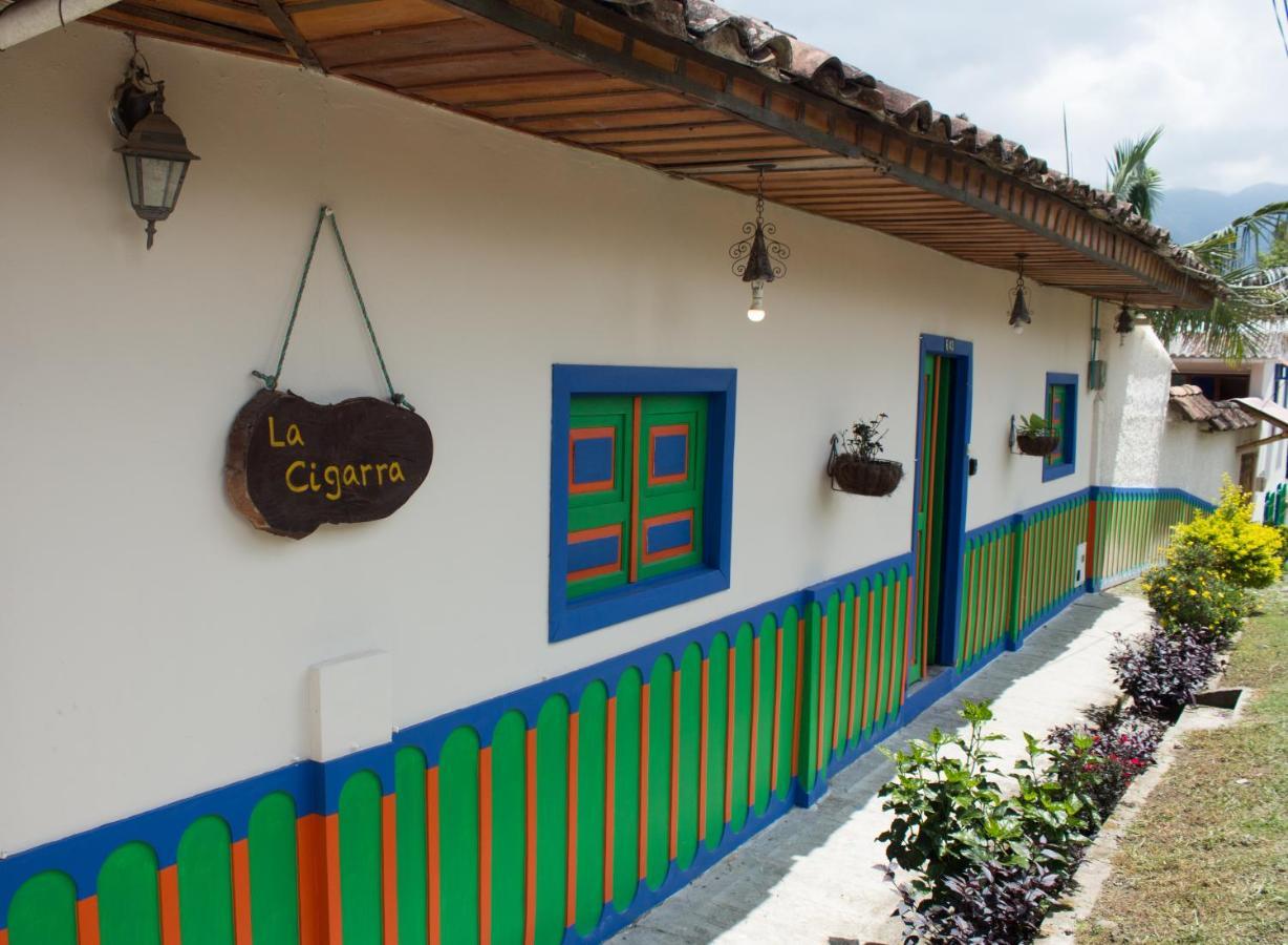 Отель La Cigarra Casa De Huespedes Саленто Экстерьер фото